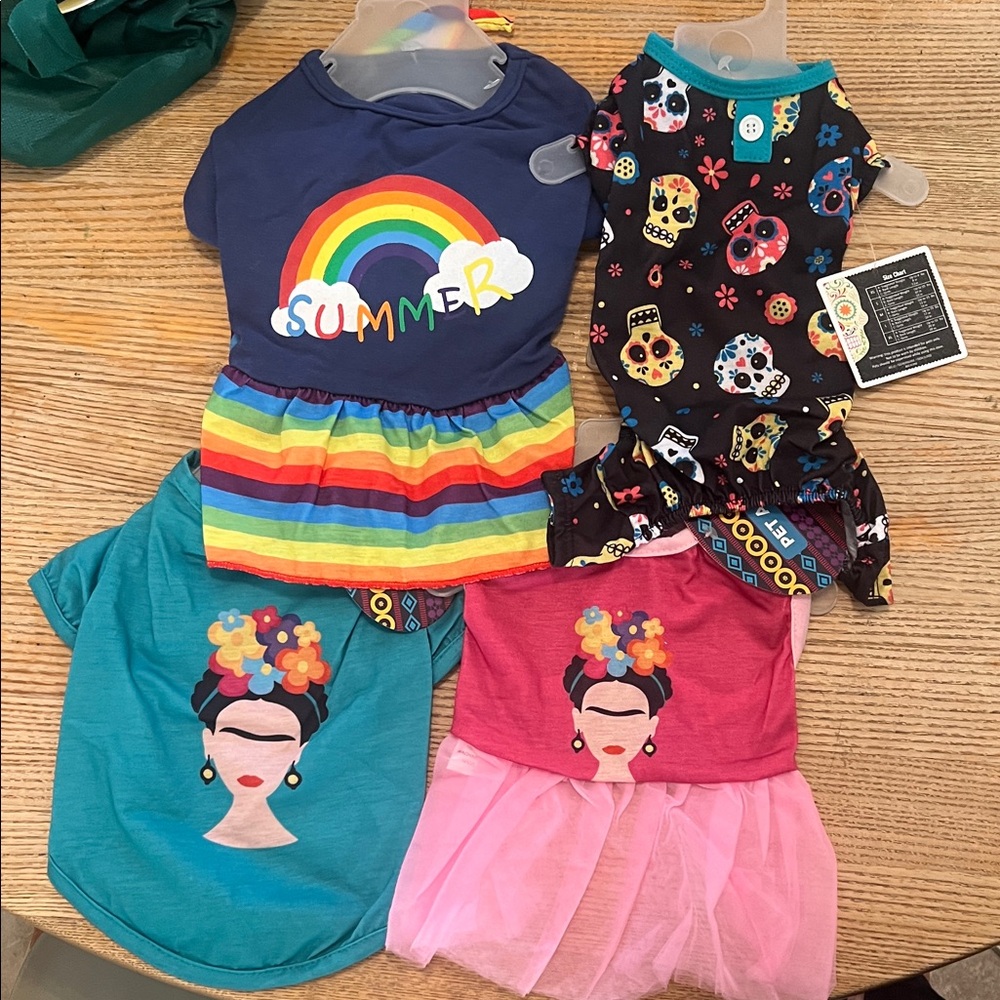 Colorful Pet Outfits! NWT 💗